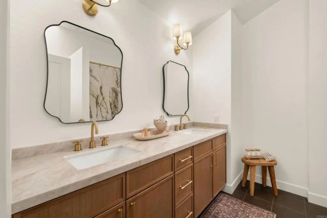 318 Windyridge, Escondido, CA 92026