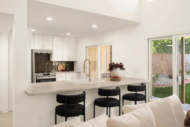 318 Windyridge, Escondido, CA 92026