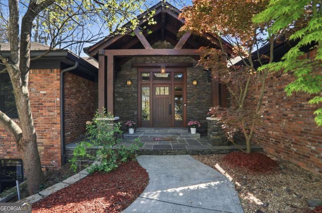 2881 Cravey Drive NE, Atlanta, GA 30345