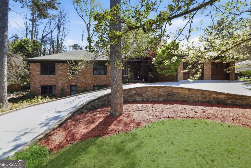 2881 Cravey Drive NE, Atlanta, GA 30345