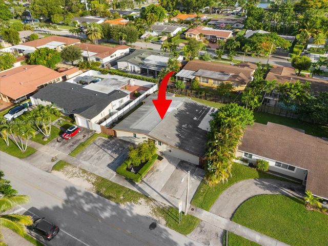 8840 SW 50th Ter, Miami, FL 33165