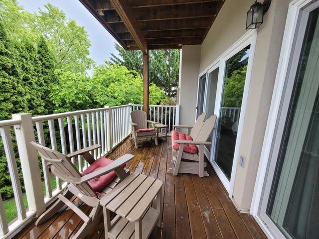 N113W16241 Sylvan CIRCLE #110, Germantown, WI 53022