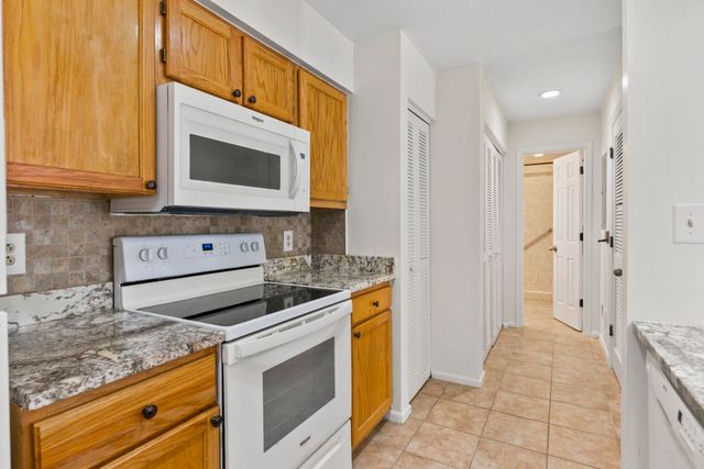 900 Courtyard Dr Apt K8, Myrtle Beach, SC 29577