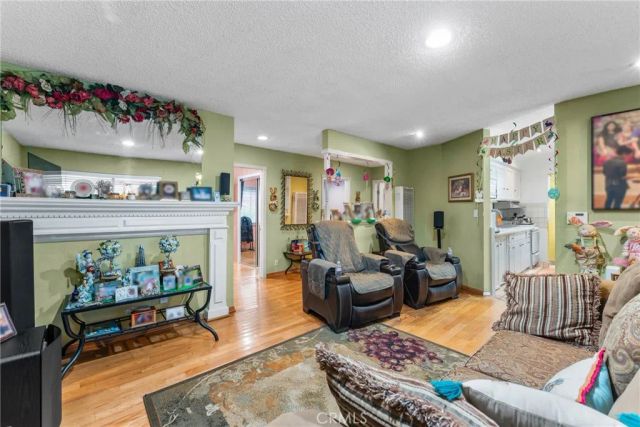 3812 Middlebury, Los Angeles, CA 90004