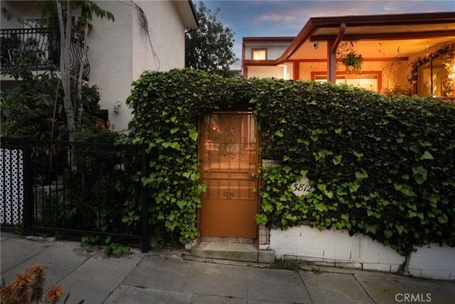 3812 Middlebury, Los Angeles, CA 90004