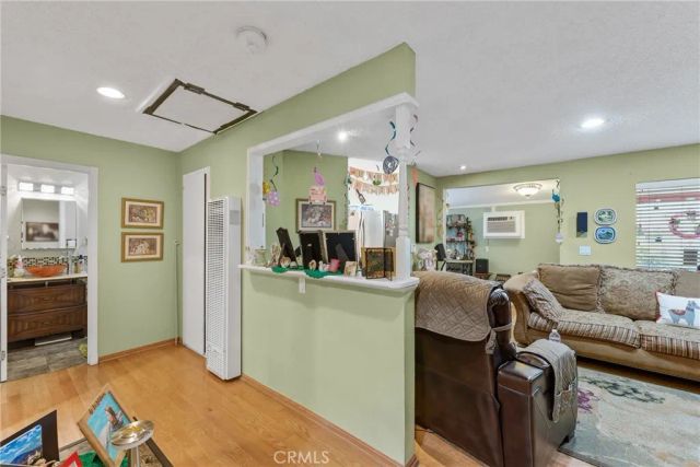 3812 Middlebury, Los Angeles, CA 90004