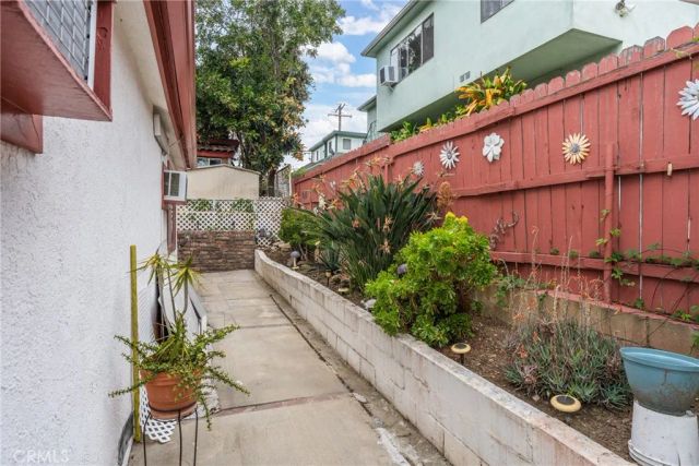 3812 Middlebury, Los Angeles, CA 90004