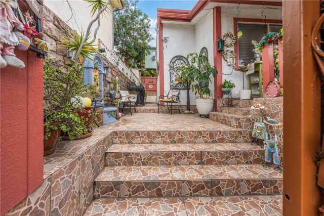 3812 Middlebury, Los Angeles, CA 90004