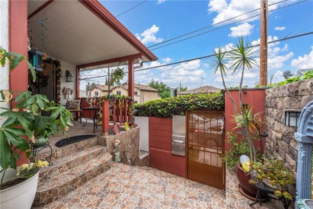 3812 Middlebury, Los Angeles, CA 90004