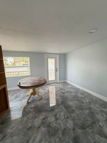 3040 TROPICAL Trail, Lake Worth, FL 33462