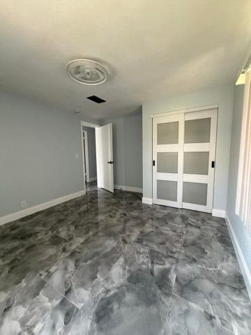 3040 TROPICAL Trail, Lake Worth, FL 33462