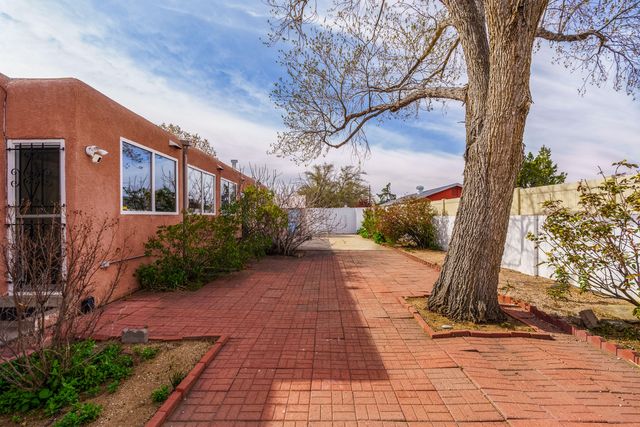 1801 JUNE Street NE, Albuquerque, NM 87112