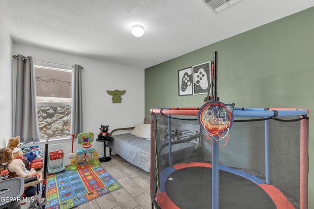 14226 LASSO ROCK Drive, El Paso, TX 79938