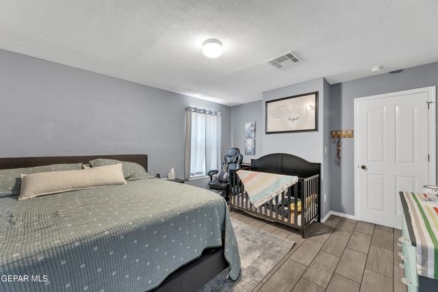 14226 LASSO ROCK Drive, El Paso, TX 79938