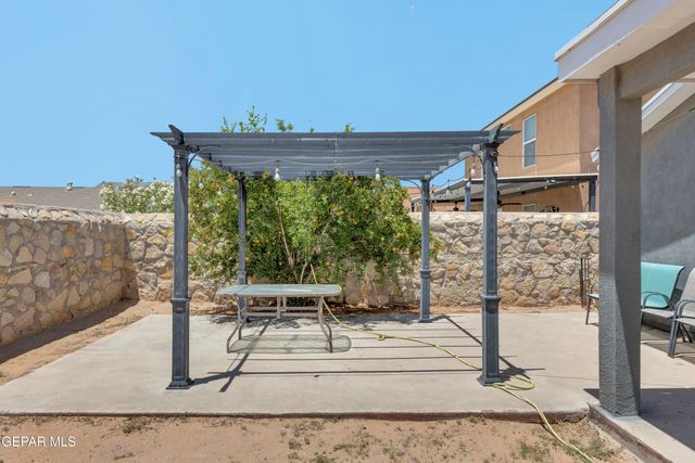 14226 LASSO ROCK Drive, El Paso, TX 79938