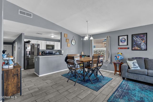 14226 LASSO ROCK Drive, El Paso, TX 79938