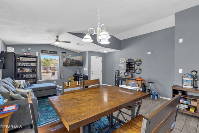 14226 LASSO ROCK Drive, El Paso, TX 79938