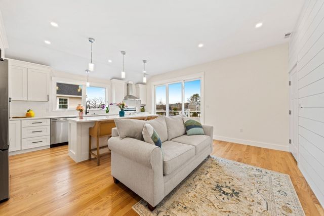 2 Old County Rd 9, Salisbury, MA 01952