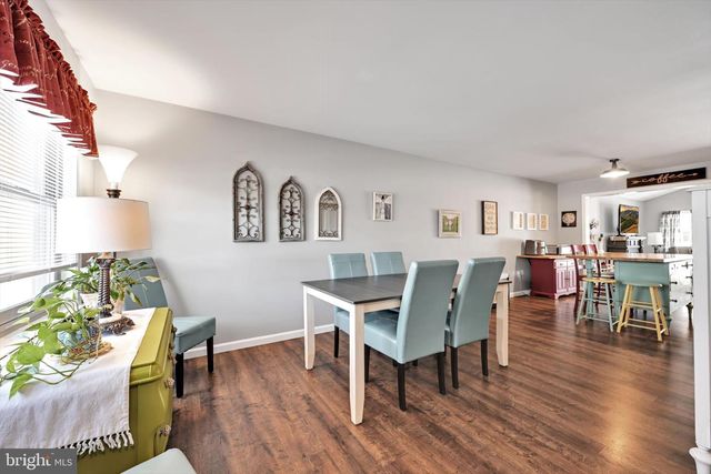 14 N BUTTERFLY DR, Myerstown, PA 17067