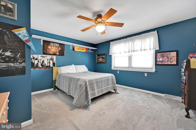 14 N BUTTERFLY DR, Myerstown, PA 17067