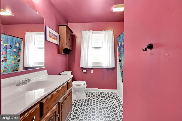 14 N BUTTERFLY DR, Myerstown, PA 17067