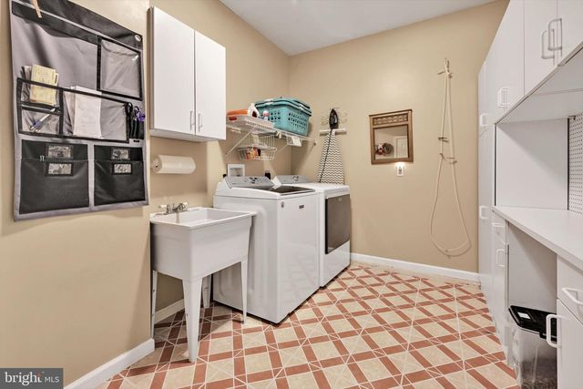 14 N BUTTERFLY DR, Myerstown, PA 17067