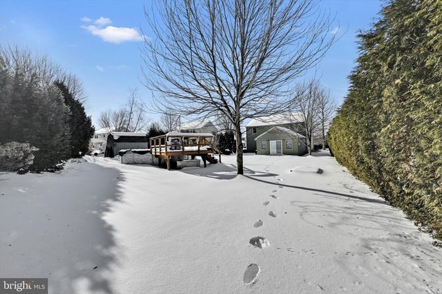 14 N BUTTERFLY DR, Myerstown, PA 17067