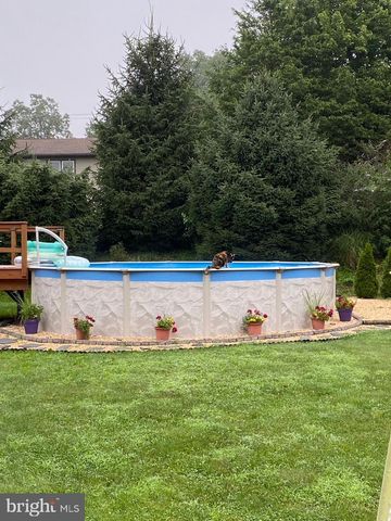 14 N BUTTERFLY DR, Myerstown, PA 17067