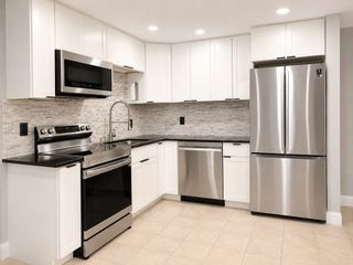 39 Randolph Dr 39, Tewksbury, MA 01876