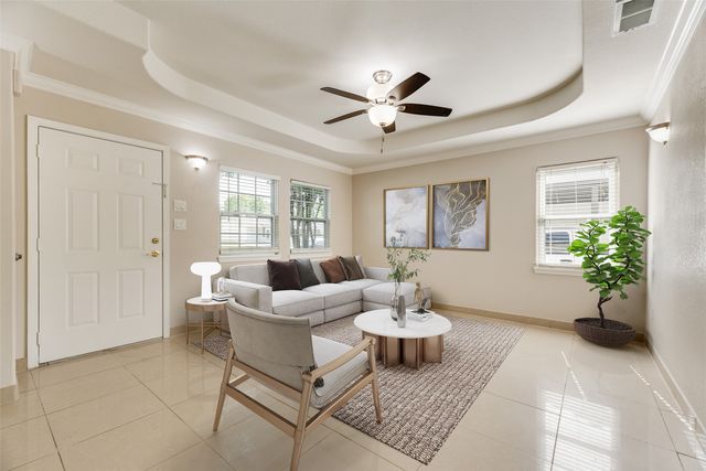121 Dallas Drive, Euless, TX 76039