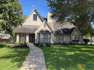 505 Turtle Rock Drive, Victoria, TX 77904