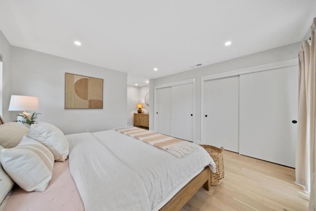 Image 17 of property listing at 754 Cordilleras Avenue, San Carlos, CA 94070