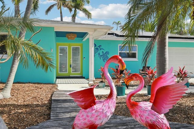 6950 GRANDE VISTA WAY S, St Petersburg, FL 33707