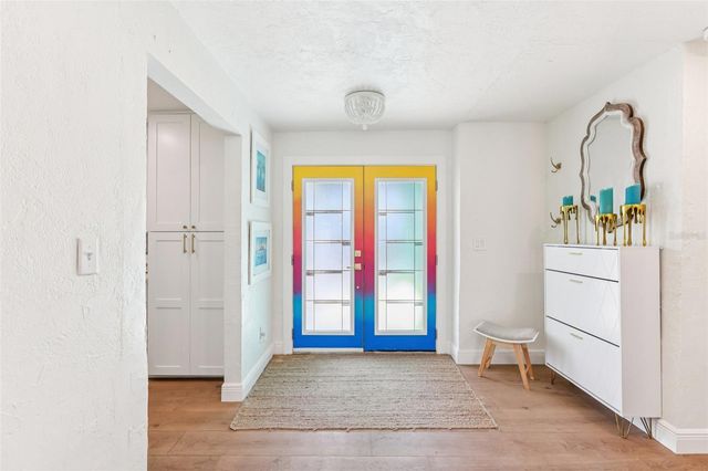 6950 GRANDE VISTA WAY S, St Petersburg, FL 33707