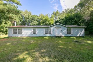 27134 Deerfield Lane, Edwardsburg, MI 49112