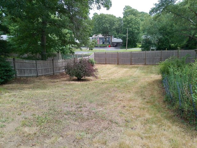 82 Gooseberry Lane, Marstons Mills, MA 02648