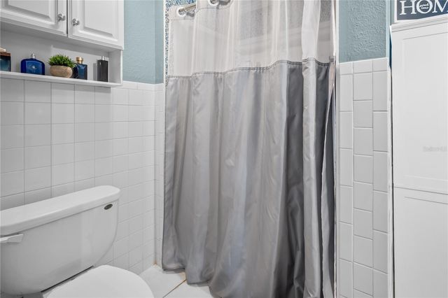 6502 N BRANCH AVENUE, Tampa, FL 33604