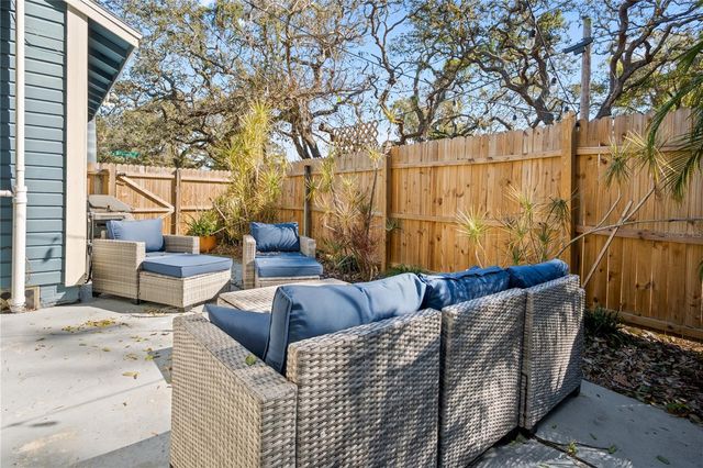 6502 N BRANCH AVENUE, Tampa, FL 33604