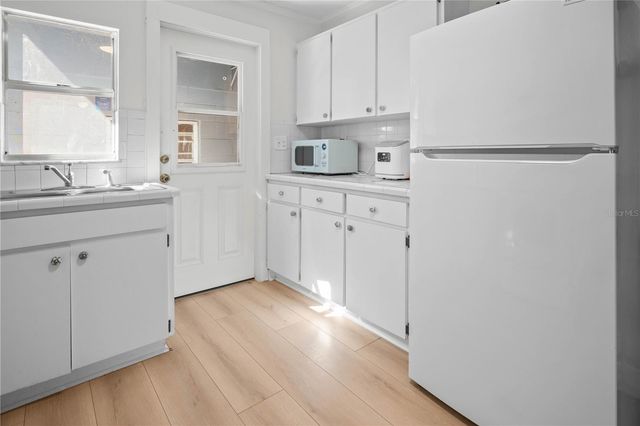 6502 N BRANCH AVENUE, Tampa, FL 33604