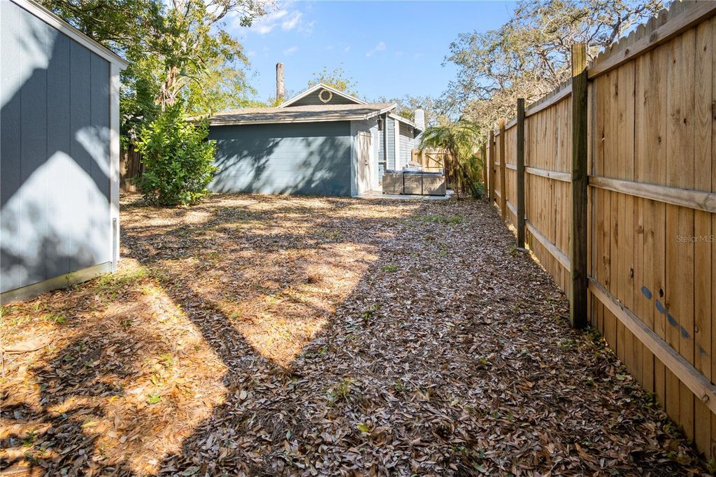 Image 19 of property listing at 6502 N BRANCH AVENUE, Tampa, FL 33604