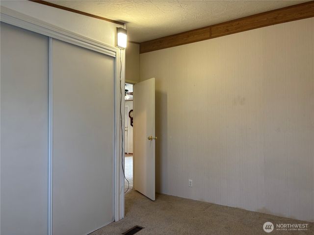7519 18th Avenue Ct E, Tacoma, WA 98404