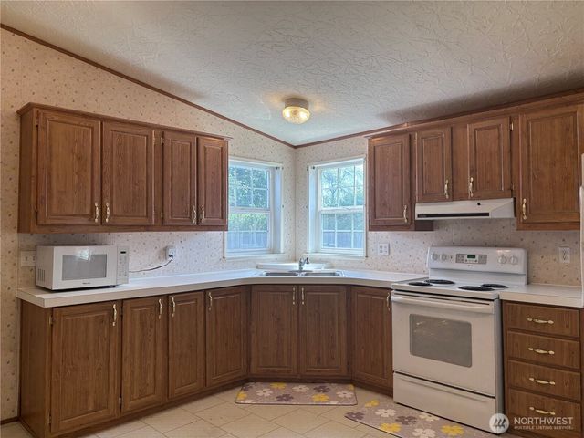 7519 18th Avenue Ct E, Tacoma, WA 98404