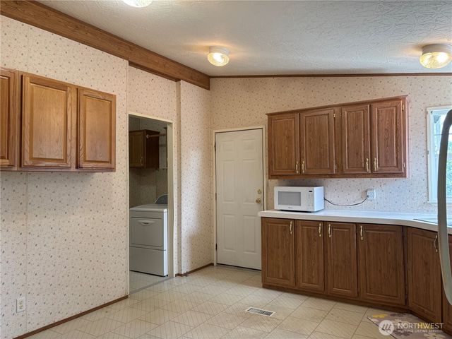 7519 18th Avenue Ct E, Tacoma, WA 98404
