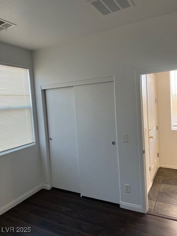 1766 Molly Meadows Street, Las Vegas, NV 89115