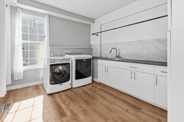 12065 Landwood Drive, Fishers, IN 46037