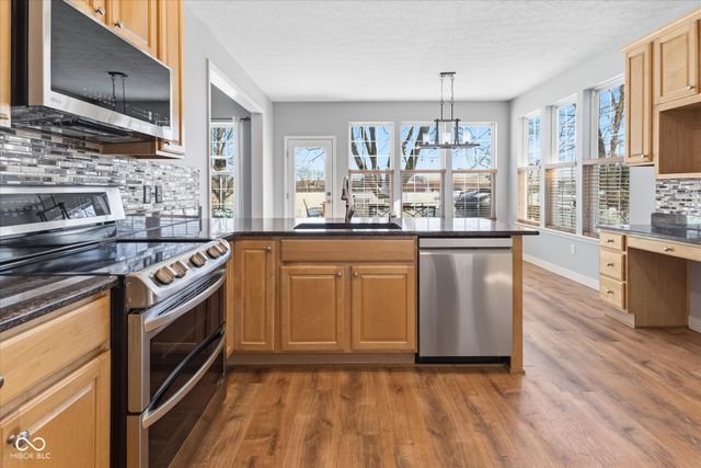 12065 Landwood Drive, Fishers, IN 46037