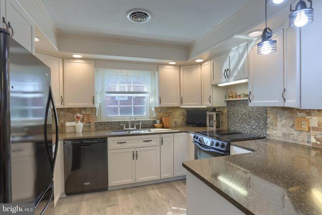 904 S 2ND AVE, Lebanon, PA 17042