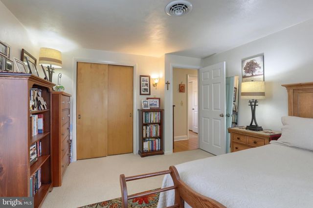 904 S 2ND AVE, Lebanon, PA 17042