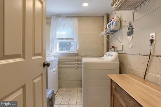 904 S 2ND AVE, Lebanon, PA 17042