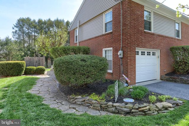 904 S 2ND AVE, Lebanon, PA 17042